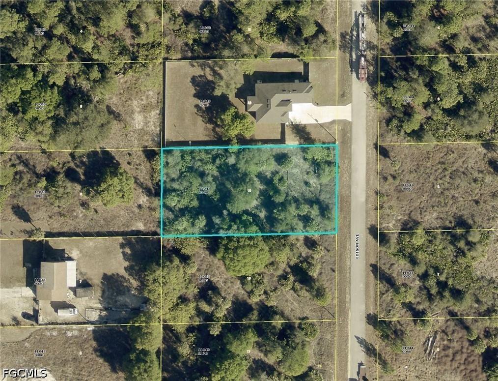 1513 Edison Ave., Lehigh Acres, FL 33972