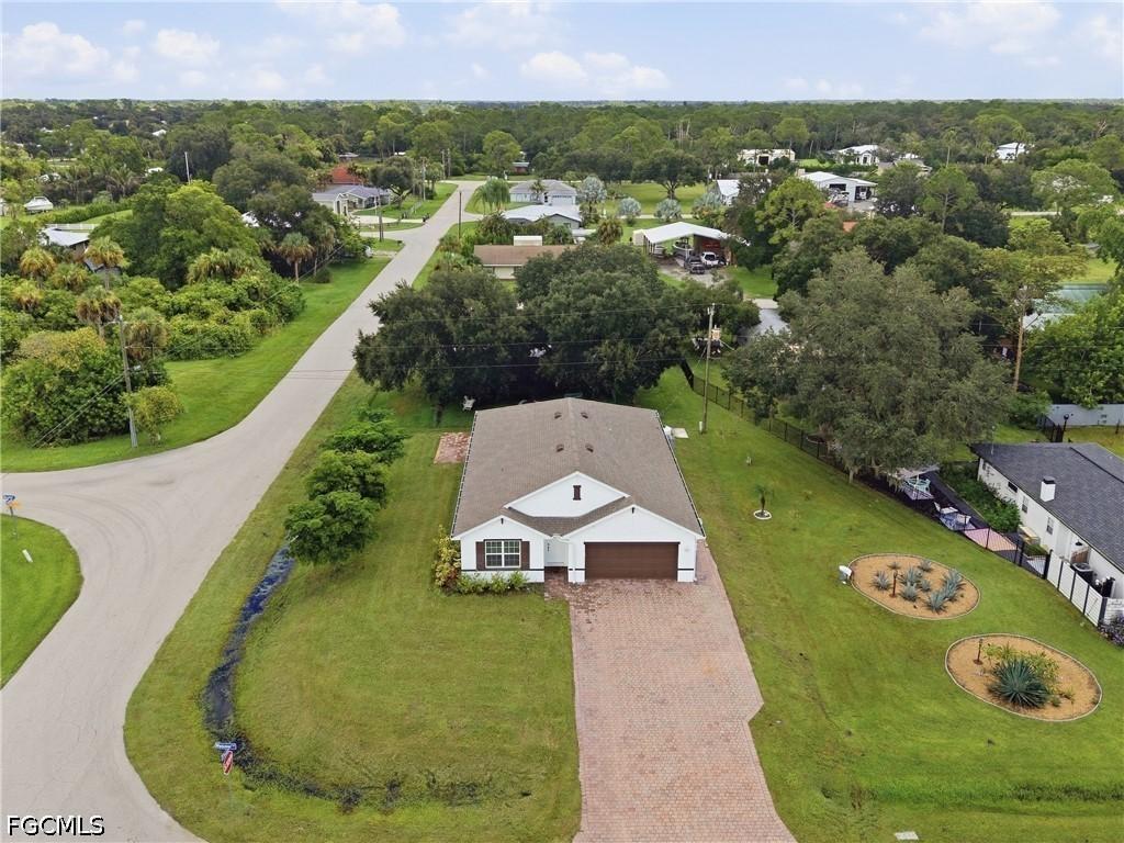 2261 Webster Rd., Alva, FL 33920