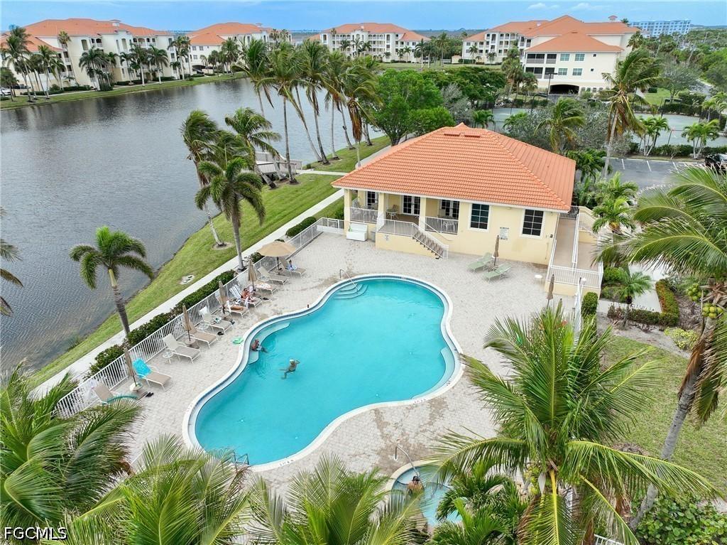 20051 Sanibel View Cir. #303, Fort Myers, FL 33908