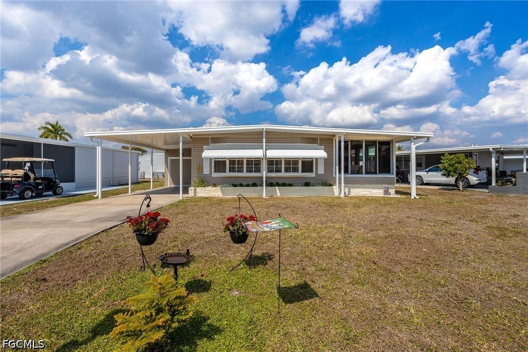 478 Nicklaus Blvd., North Fort Myers, FL 33903