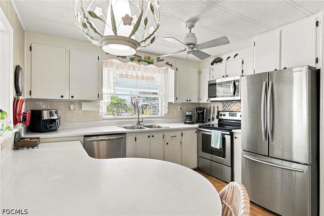 151 Overland Tr., North Fort Myers, FL 33917