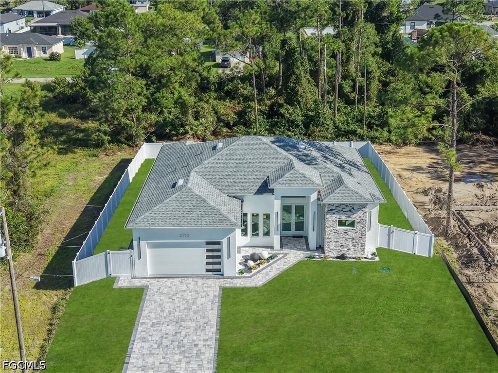 3710 6th St., Lehigh Acres, FL 33976