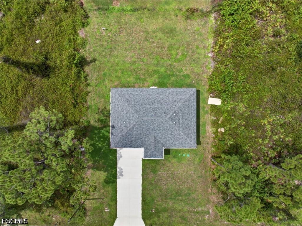 308 Mangonia Ave., Lehigh Acres, FL 33974