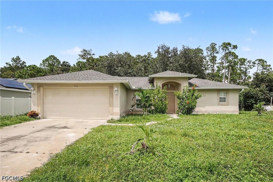 1916 Marlay Ave., Lehigh Acres, FL 33972
