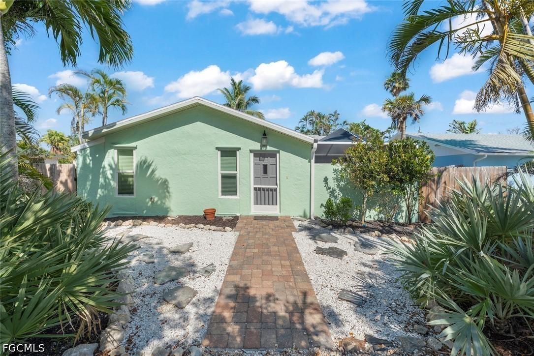 534 Piedmont Rd., Sanibel, FL 33957