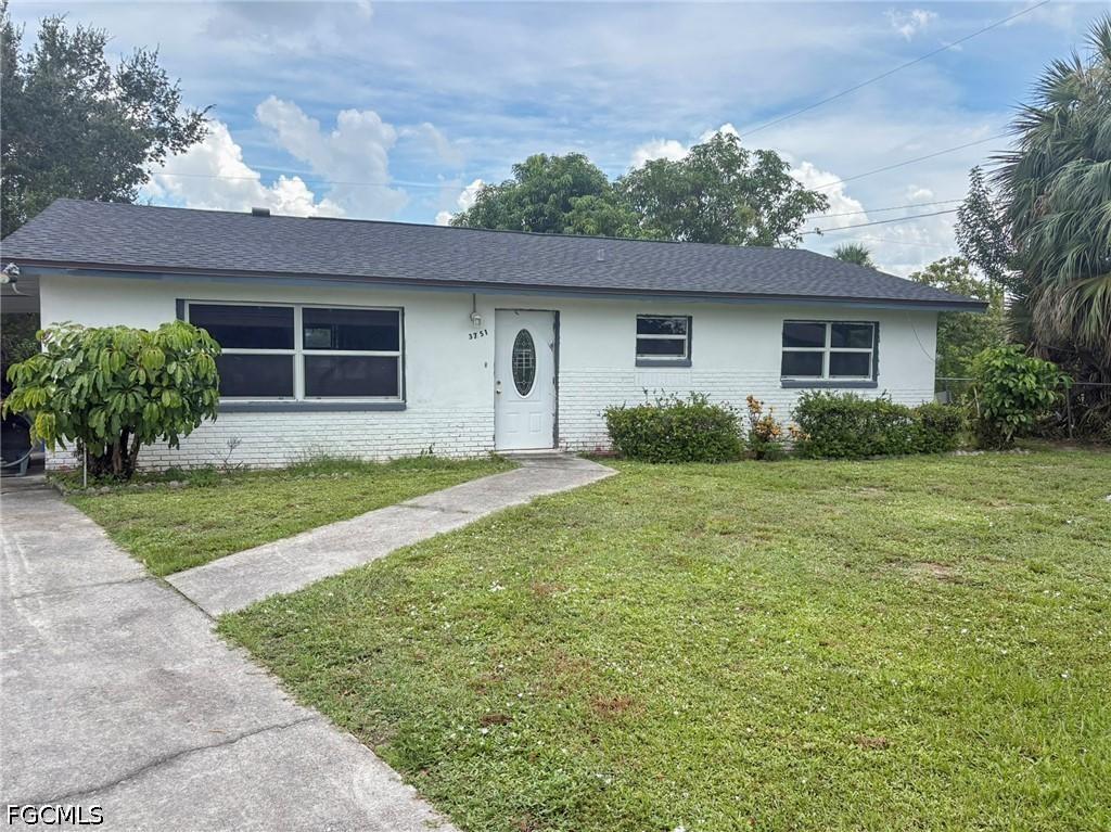 3751 Highland Ave., Fort Myers, FL 33916