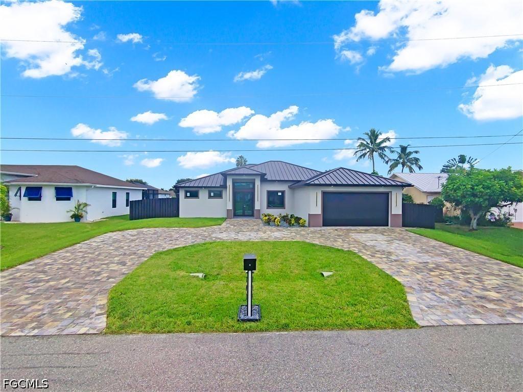 305 SW 15th Ter., Cape Coral, FL 33991
