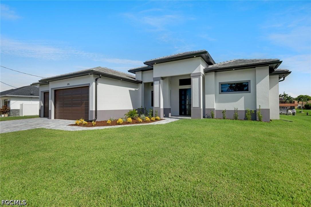 215 SW 37th Ln., Cape Coral, FL 33914