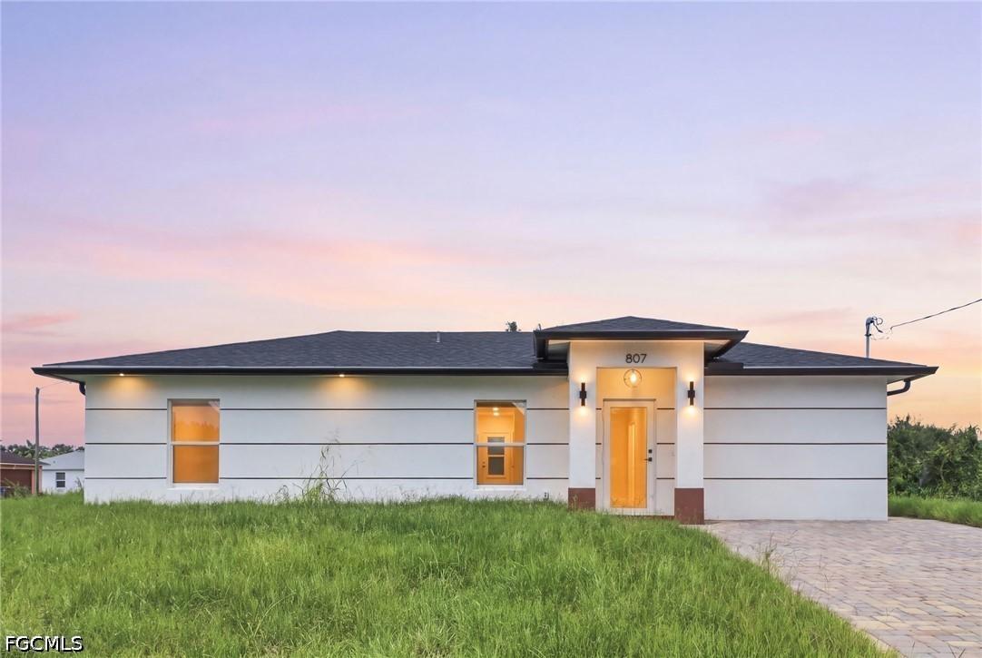 807 Casper Yost St., Lehigh Acres, FL 33974