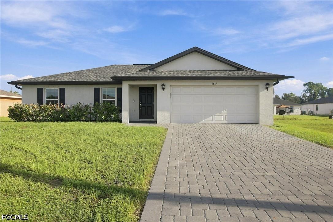 1615 NE 34th Ln., Cape Coral, FL 33909