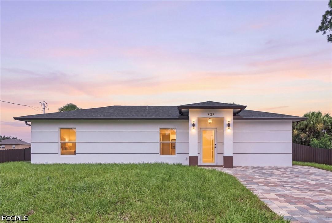 707 Sawyer St., Lehigh Acres, FL 33974