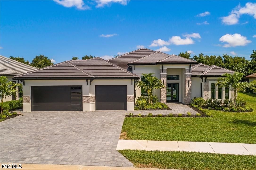 14318 Charthouse Cir., Naples, FL 34114