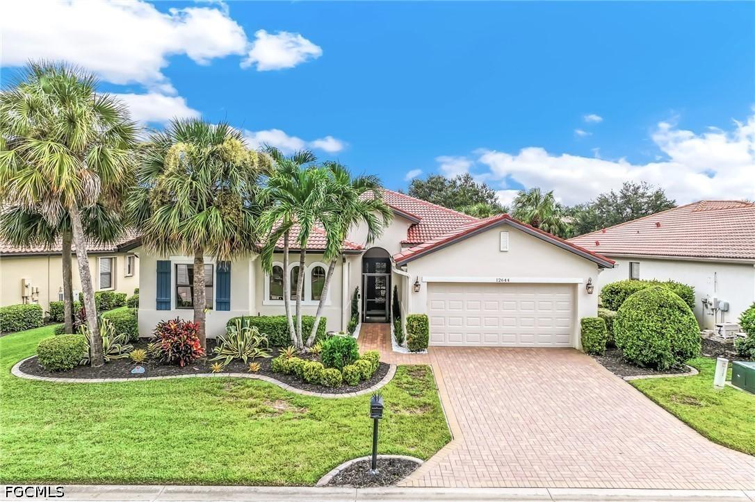 12644 Astor Pl., Fort Myers, FL 33913