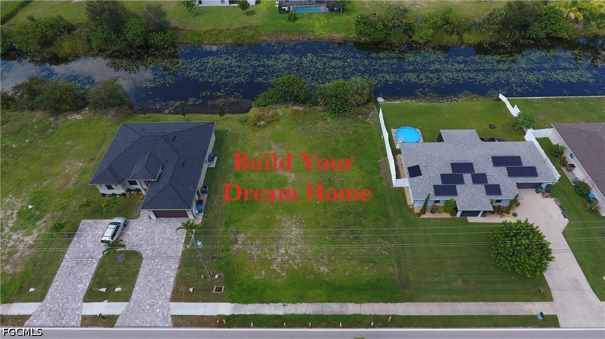 707 Gleason Pkwy., Cape Coral, FL 33914