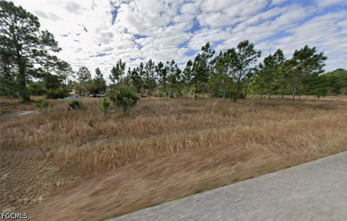 1226 Chrysler St., Lehigh Acres, FL 33974