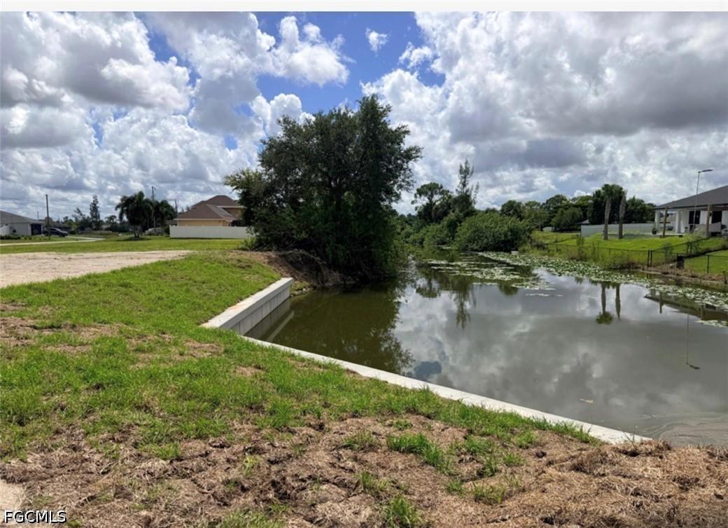2004 NE 34th Ln., Fort Myers, FL 33909