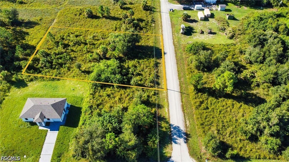 1820 Abbott Ave., Lehigh Acres, FL 33972