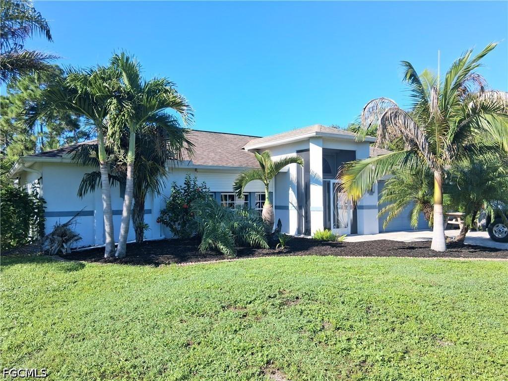 719 Zeppelin Pl., Fort Myers, FL 33913