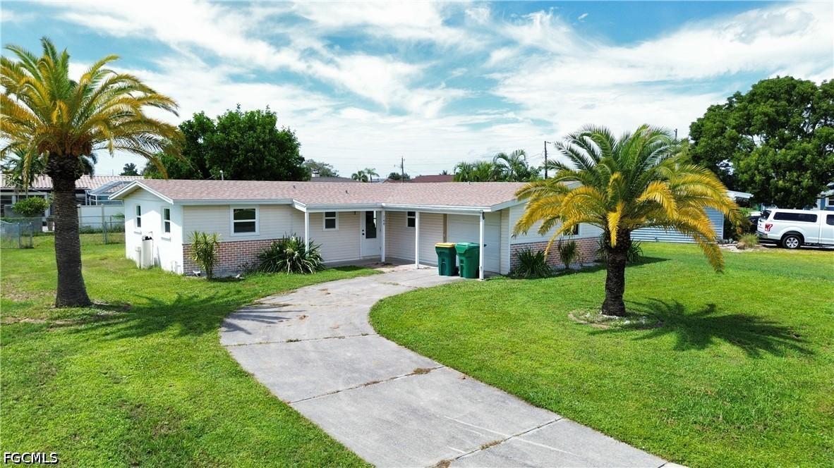 160 Francis Dr., Port Charlotte, FL 33952