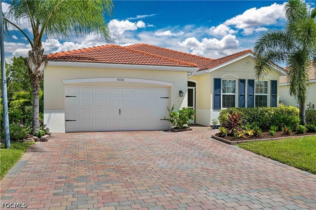 15136 Yellow Wood Dr., Alva, FL 33920