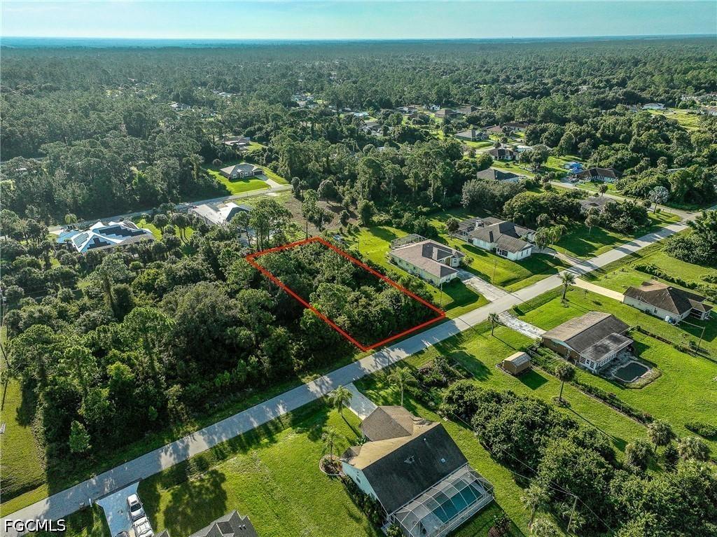 708 Hamilton Ave., Lehigh Acres, FL 33972