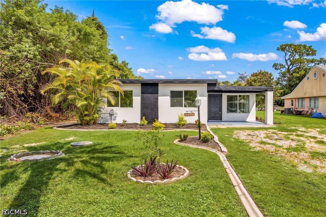 4428 Melbourne St., Port Charlotte, FL 33980