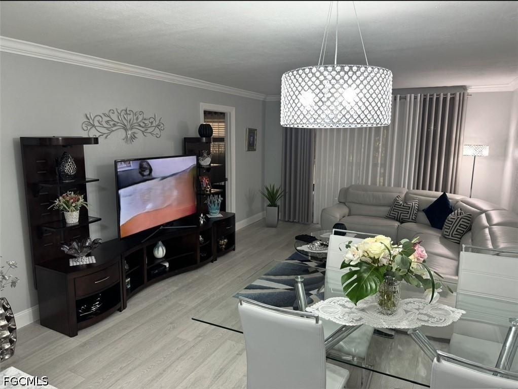 400 Forest Lakes Blvd. #209, Naples, FL 34105