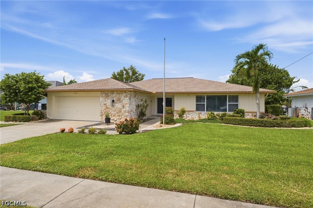 4557 Gulf Ave., North Fort Myers, FL 33903