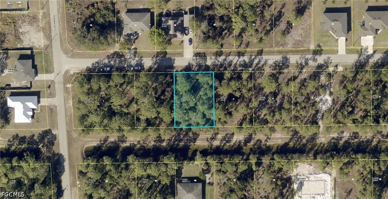 916 Belmont St., Lehigh Acres, FL 33974
