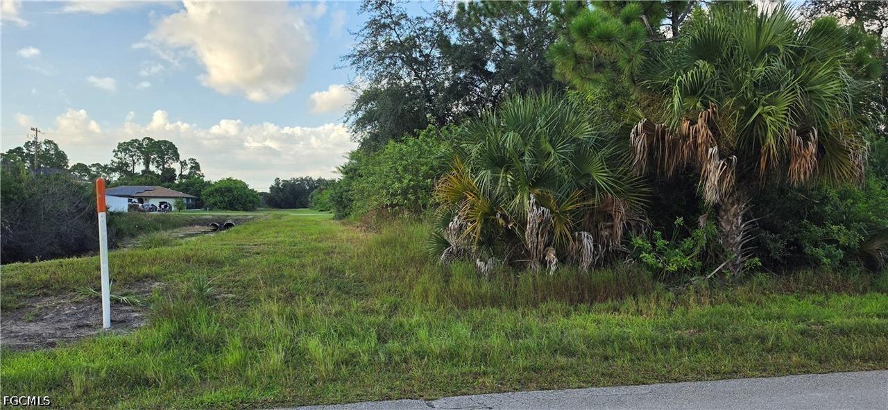 851 Spaulding St., Lehigh Acres, FL 33974