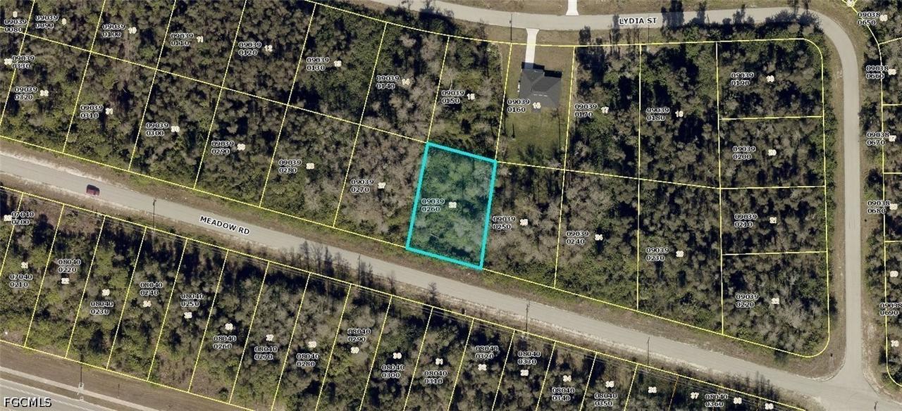 2761 Meadow Rd., Lehigh Acres, FL 33974