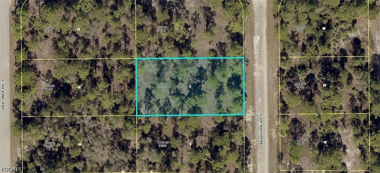 1034 Bradshaw Ave., Lehigh Acres, FL 33974