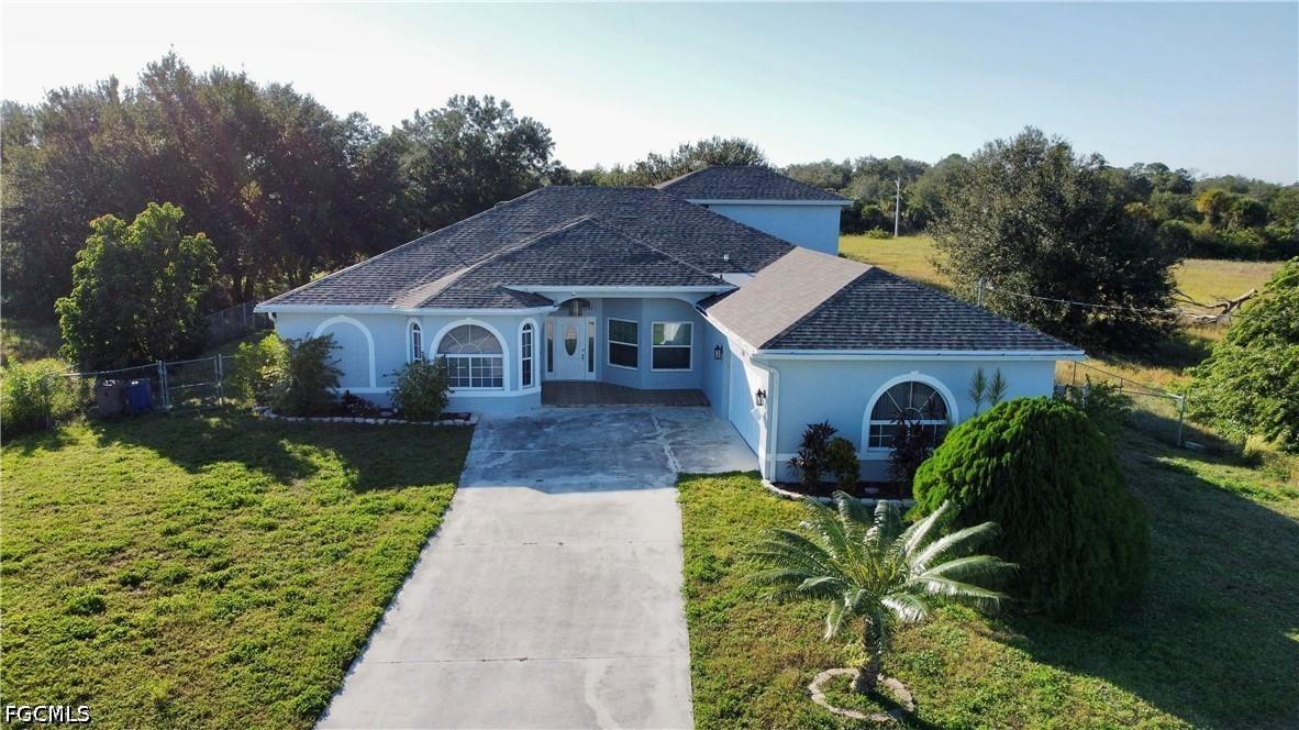 1709 Moore Ave., Lehigh Acres, FL 33972