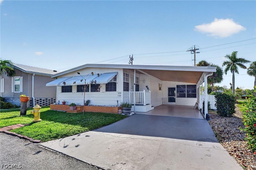 5701 Captain John Smith Loop, North Fort Myers, FL 33917