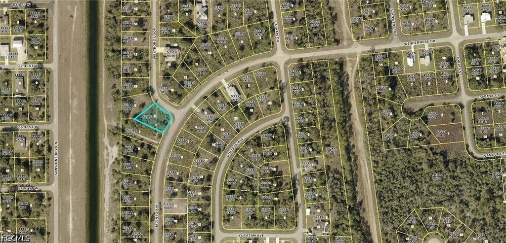 1885 Jacinto Ave., Lehigh Acres, FL 33972