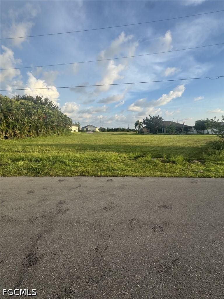 2724 NW 11th St., Cape Coral, FL 33993