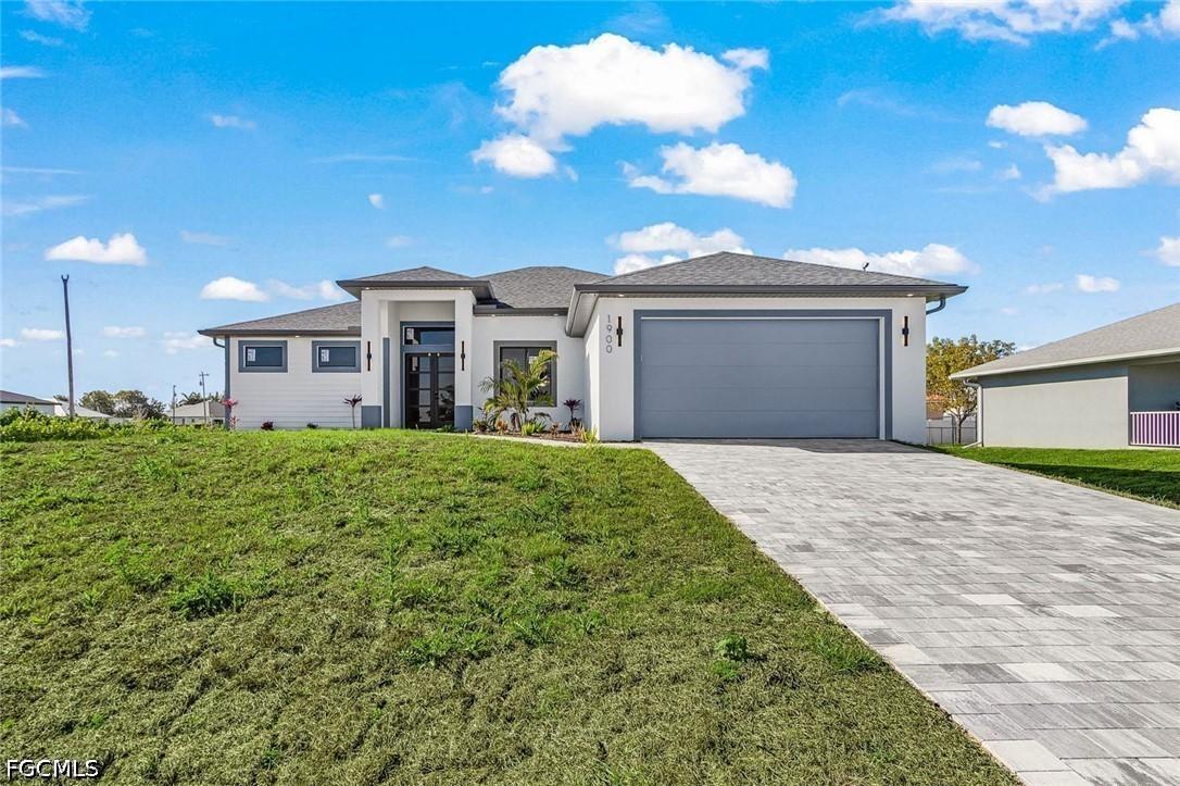 1901 Embers Pkwy., Cape Coral, FL 33993