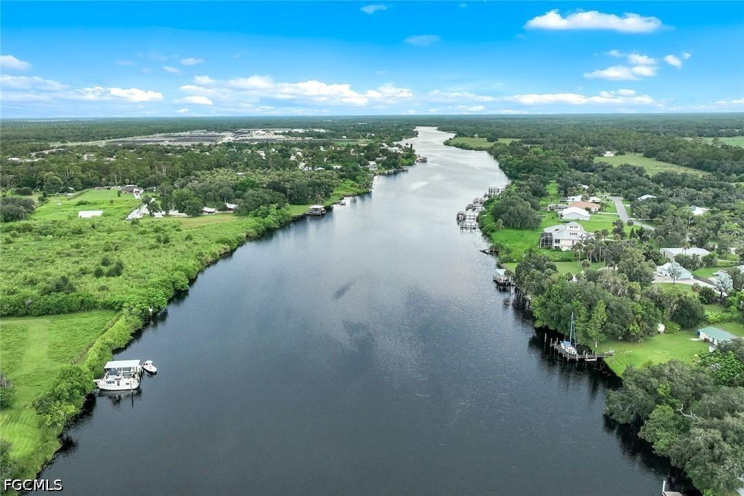 21211 Palm Beach Blvd., Alva, FL 33920