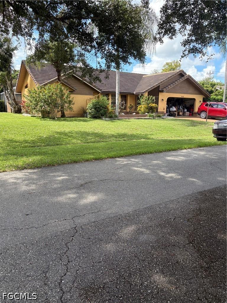 688 Morningmist Ln., Lehigh Acres, FL 33974