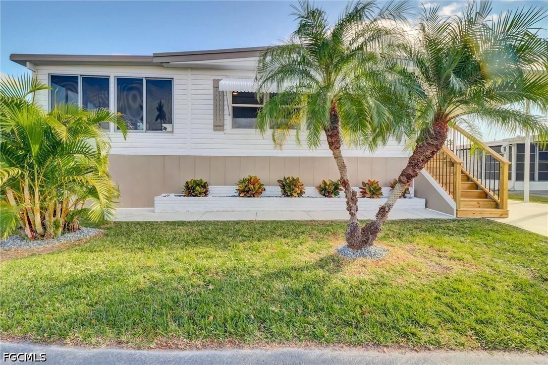 227 Tangerine Dr., Fort Myers, FL 33905