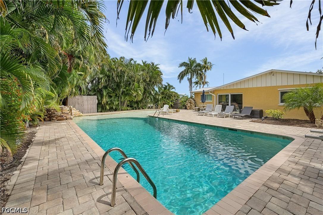 3596 Emerald Ave., St James City, FL 33956