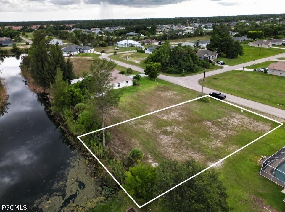 3321 NE 15th Pl., Cape Coral, FL 33909