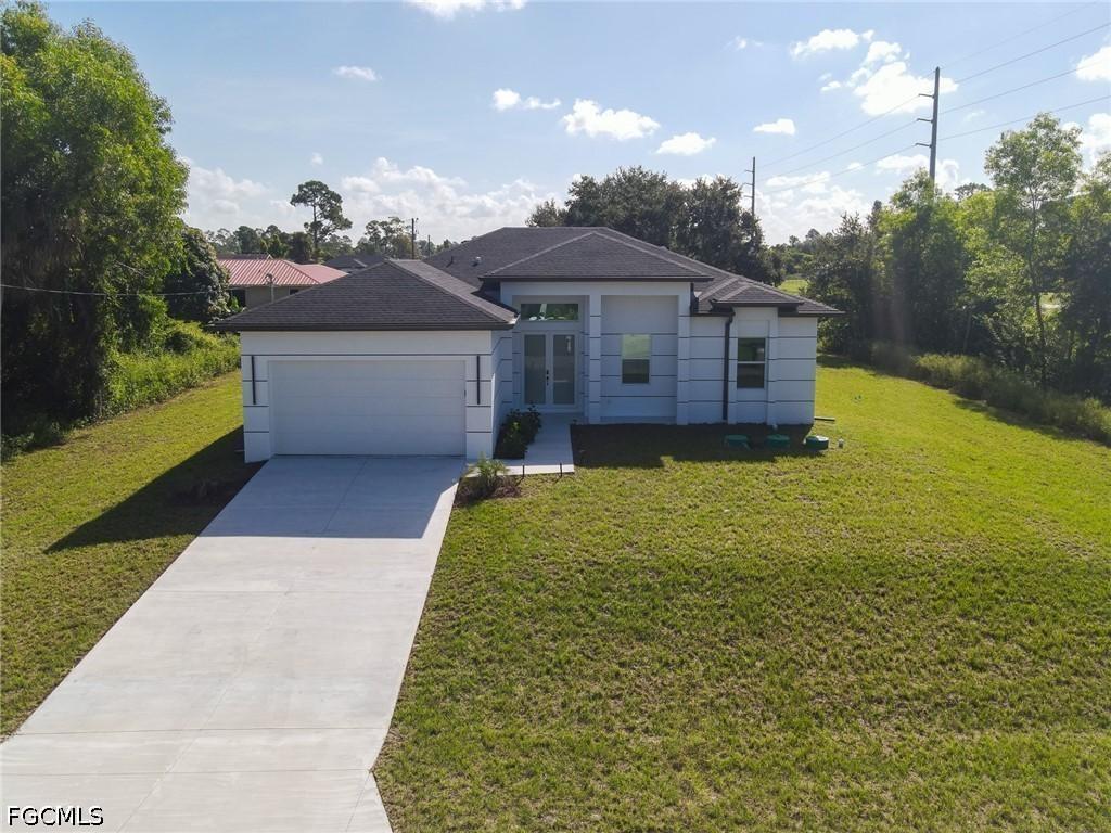 100 Denis Ave., Lehigh Acres, FL 33971
