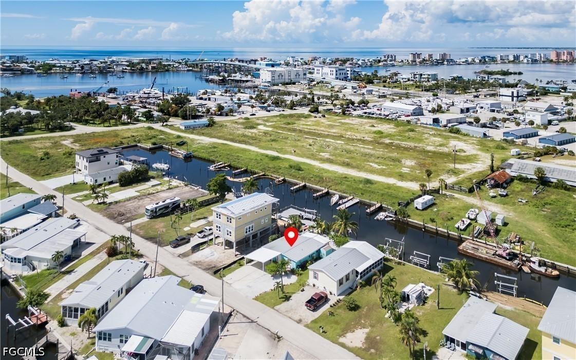 847 Oak St., Fort Myers Beach, FL 33931