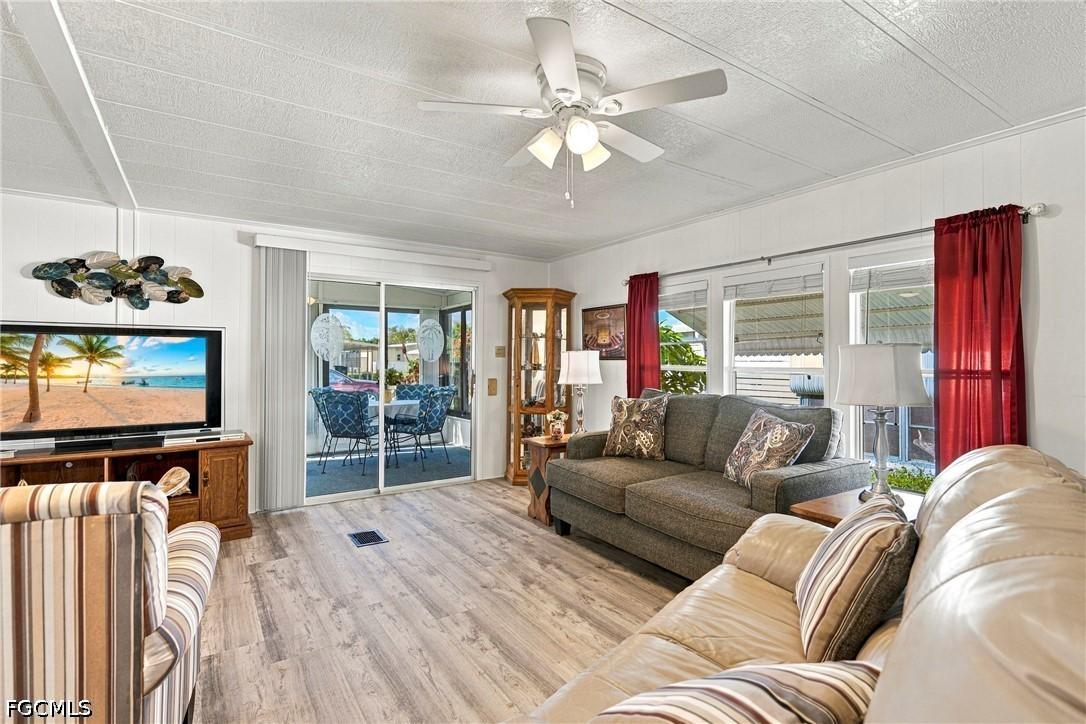 26038 Princess Ln., Bonita Springs, FL 34135