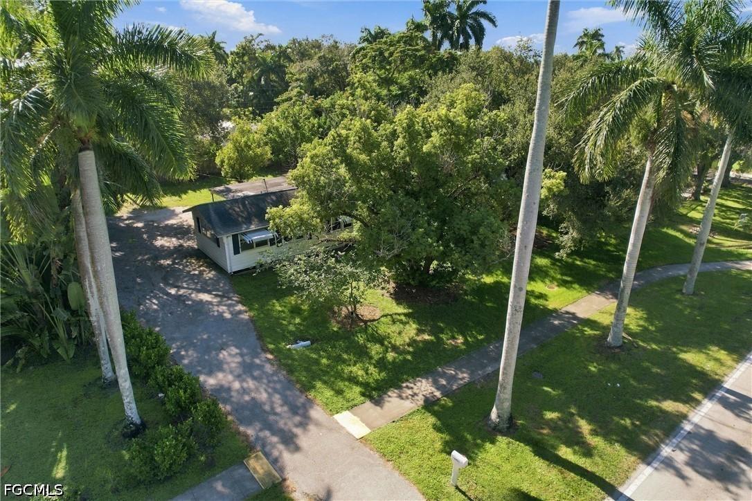 10461 Mcgregor Blvd., Fort Myers, FL 33919