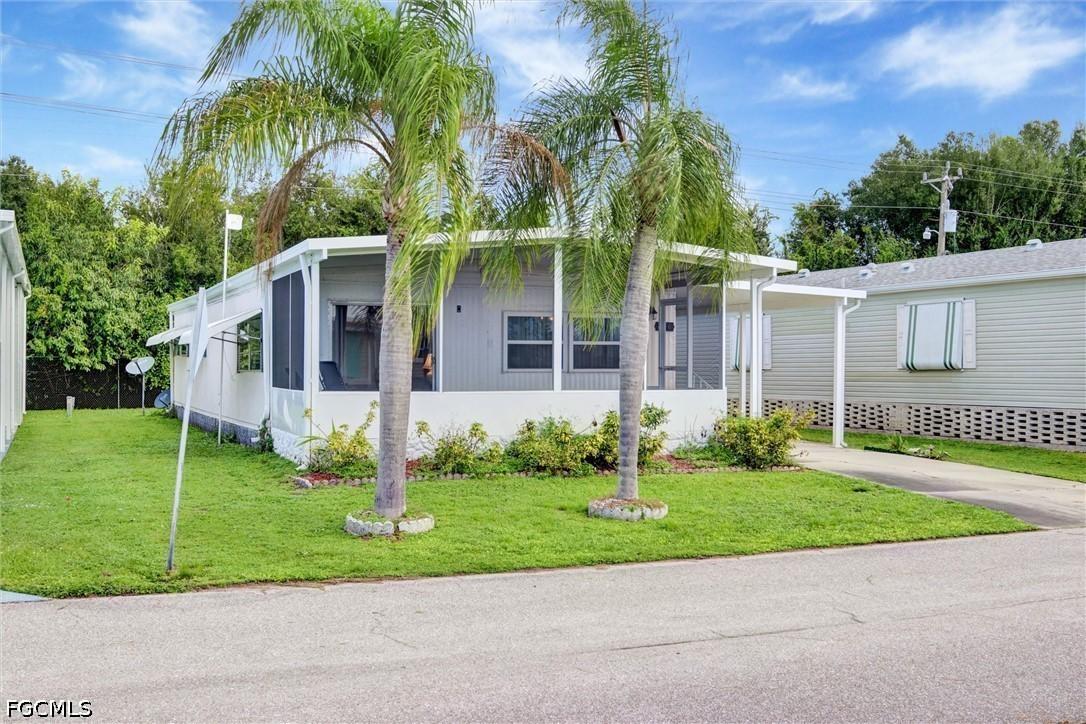 426 Timber Ln., North Fort Myers, FL 33917