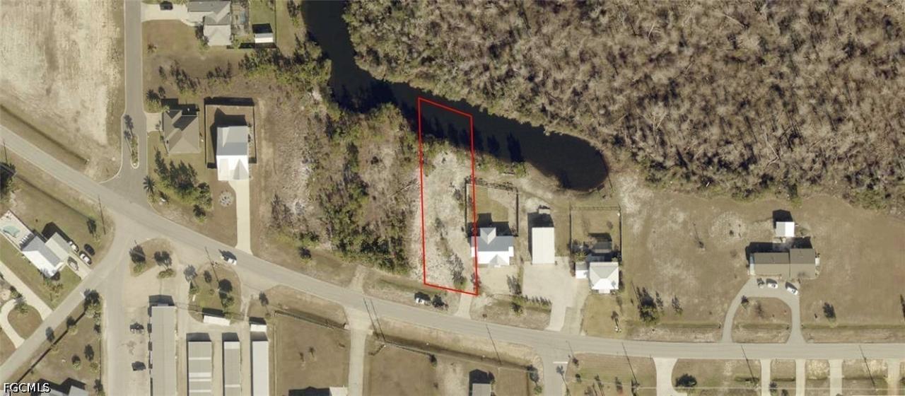 520 N 15th St., Mexico Beach, FL 32456