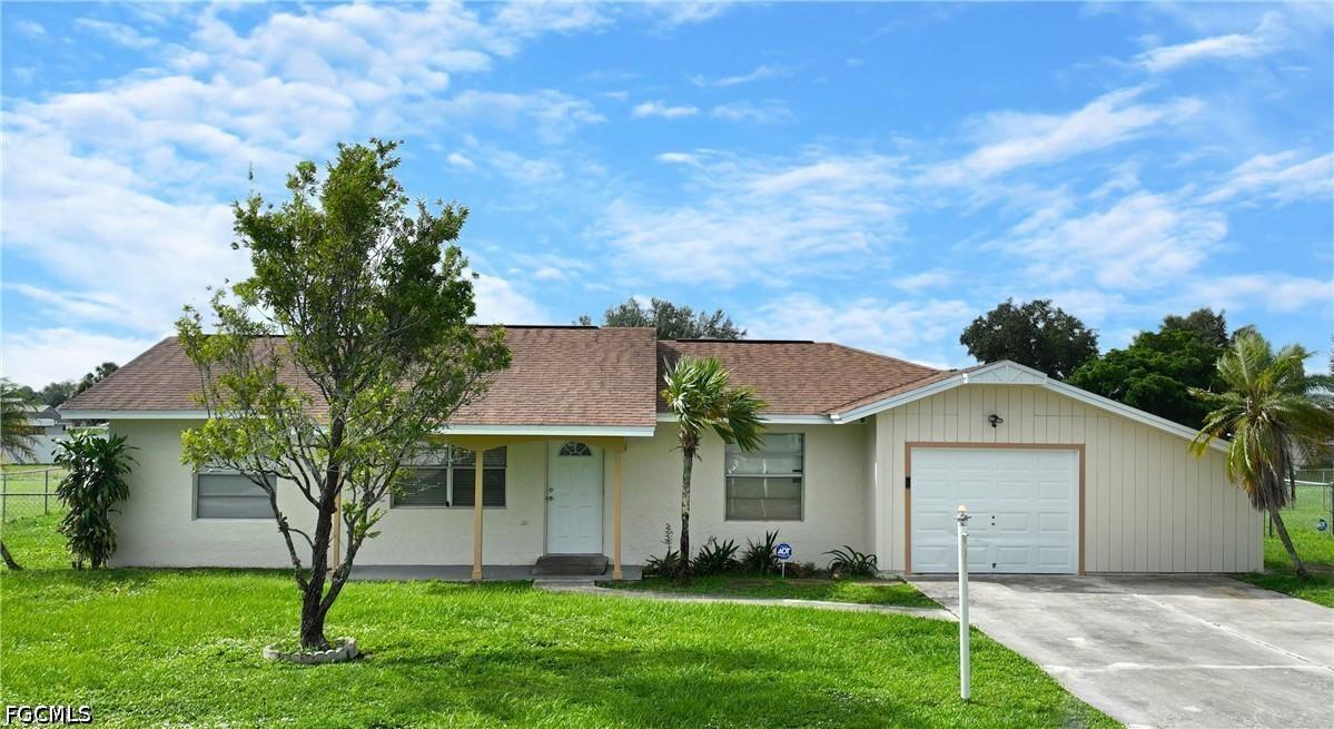 1414 Alwynne Dr., Lehigh Acres, FL 33936