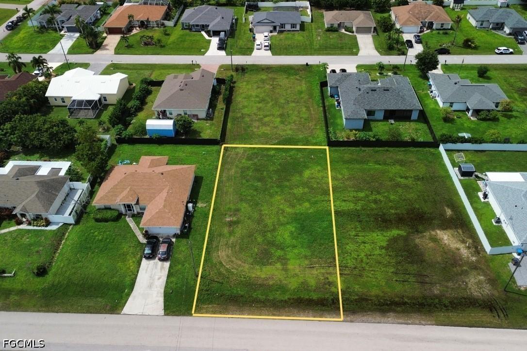 2428 NE 7th Pl., Cape Coral, FL 33909